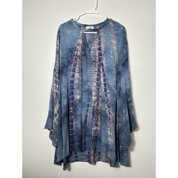 Umgee Dresses & Skirts - Umgee Tie-Dye Mini Dress With Bell Sleeves Sz Large Blue Boho Festival Flowy